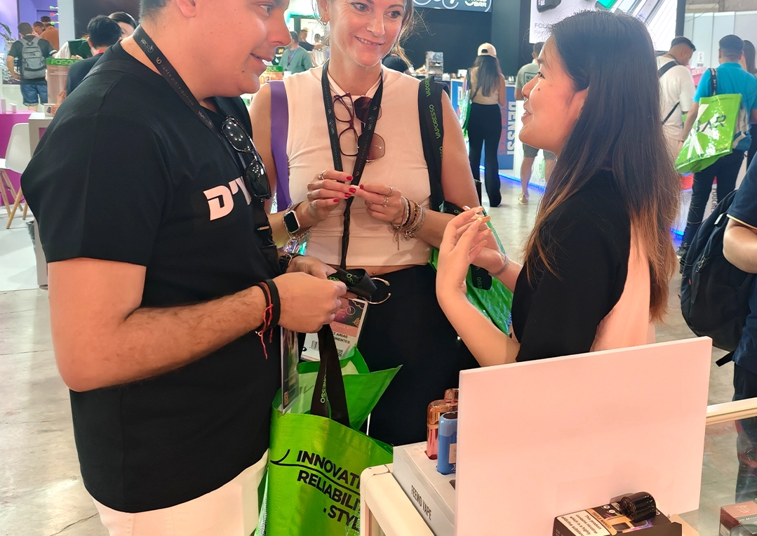 Trade show conversation between importer and manufacturer